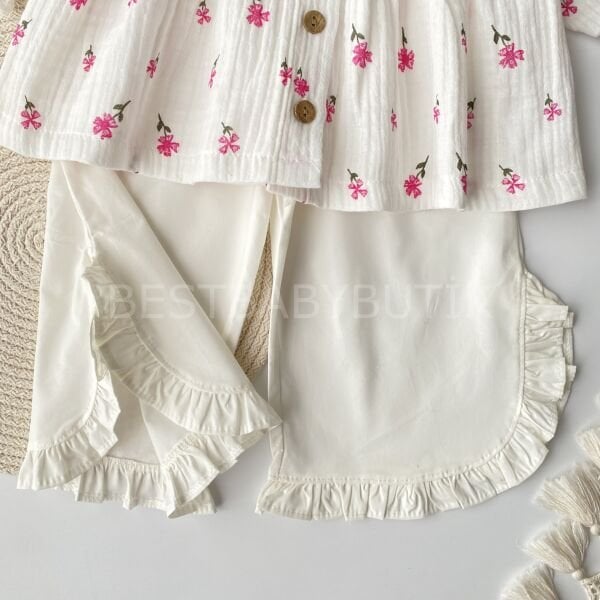 Eftelya Çıtır Çiçekli Müslin Gömlek ve Yandan Fırfırlı Bol Paça Takım