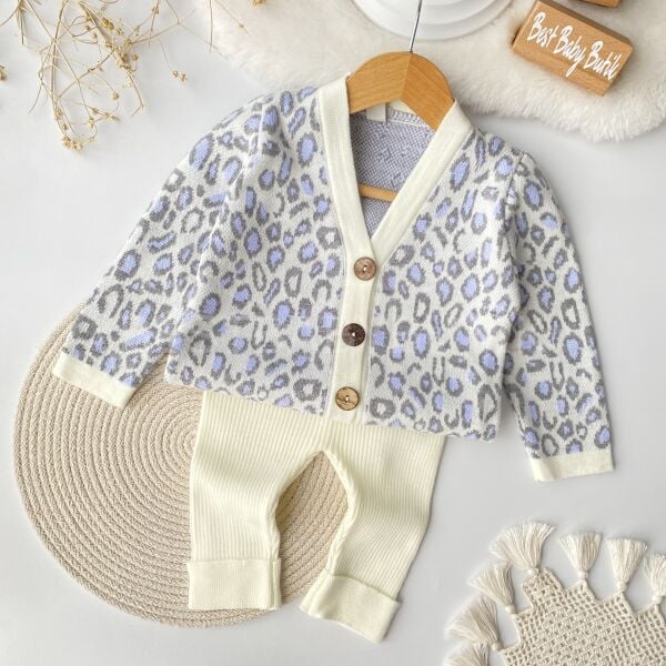 Leopar Desenli Triko Hırkalı Takım