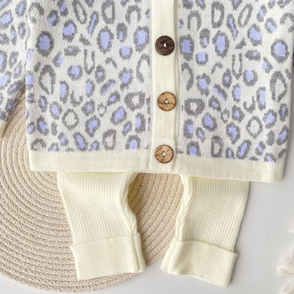 Leopar Desenli Triko Hırkalı Takım