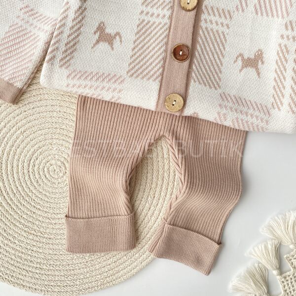 Soft Gülkurusu At Desenli Triko Hırkalı Takım