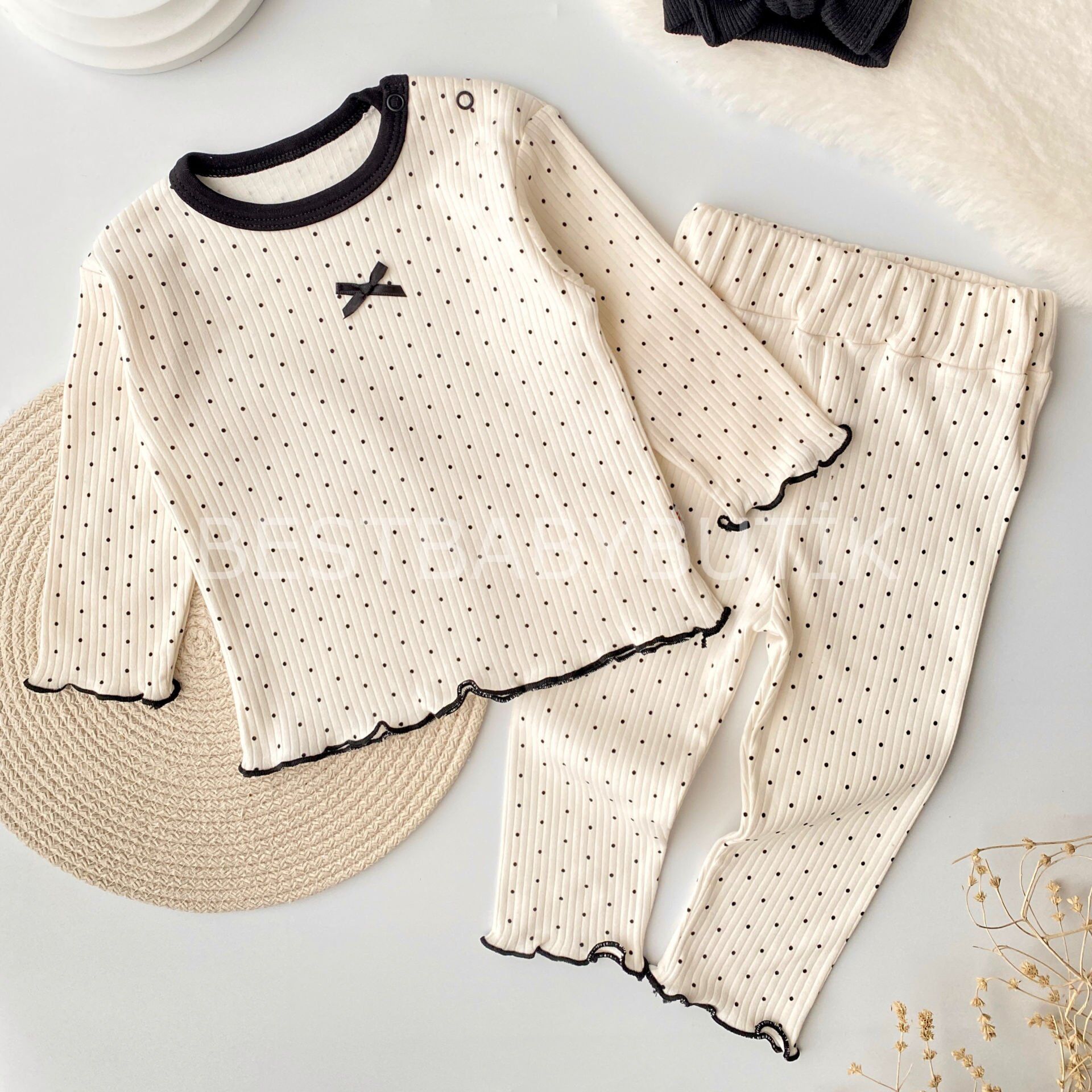 Pinterest Minik Benekli Kaşkorse Pijama Takımı