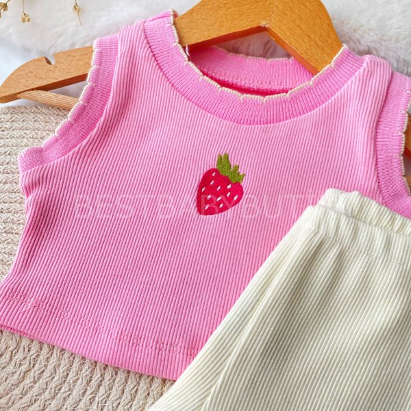 Çilek Nakışlı Fitilli Crop 2’Li Takım