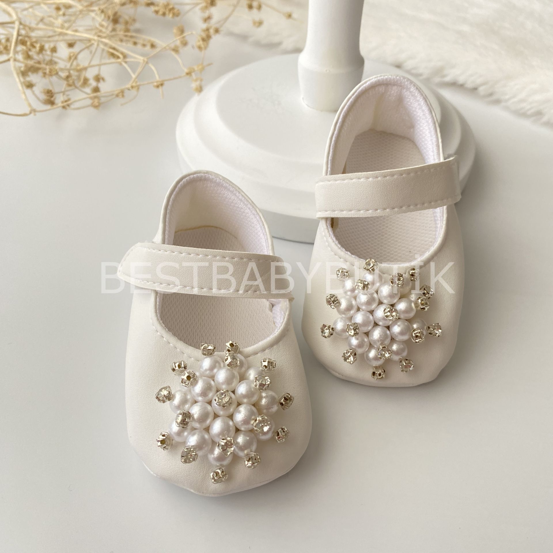 Çiçekli Boncuklu Ayakkabı 18 NUMARA (8-12 AY)