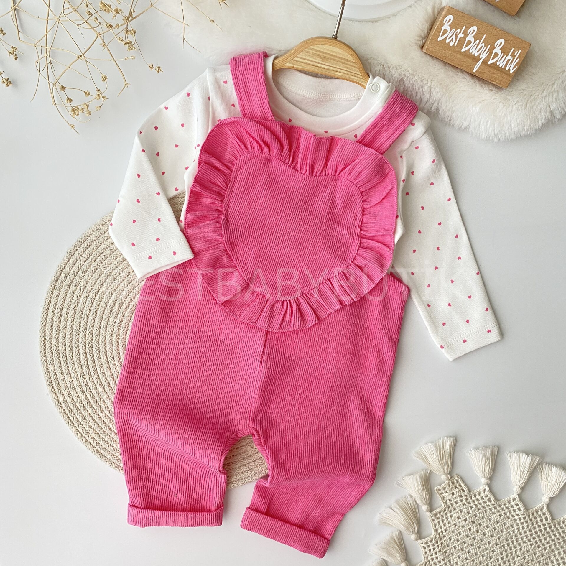 Lovely Kalpli Tişörtlü Kadife Tulum