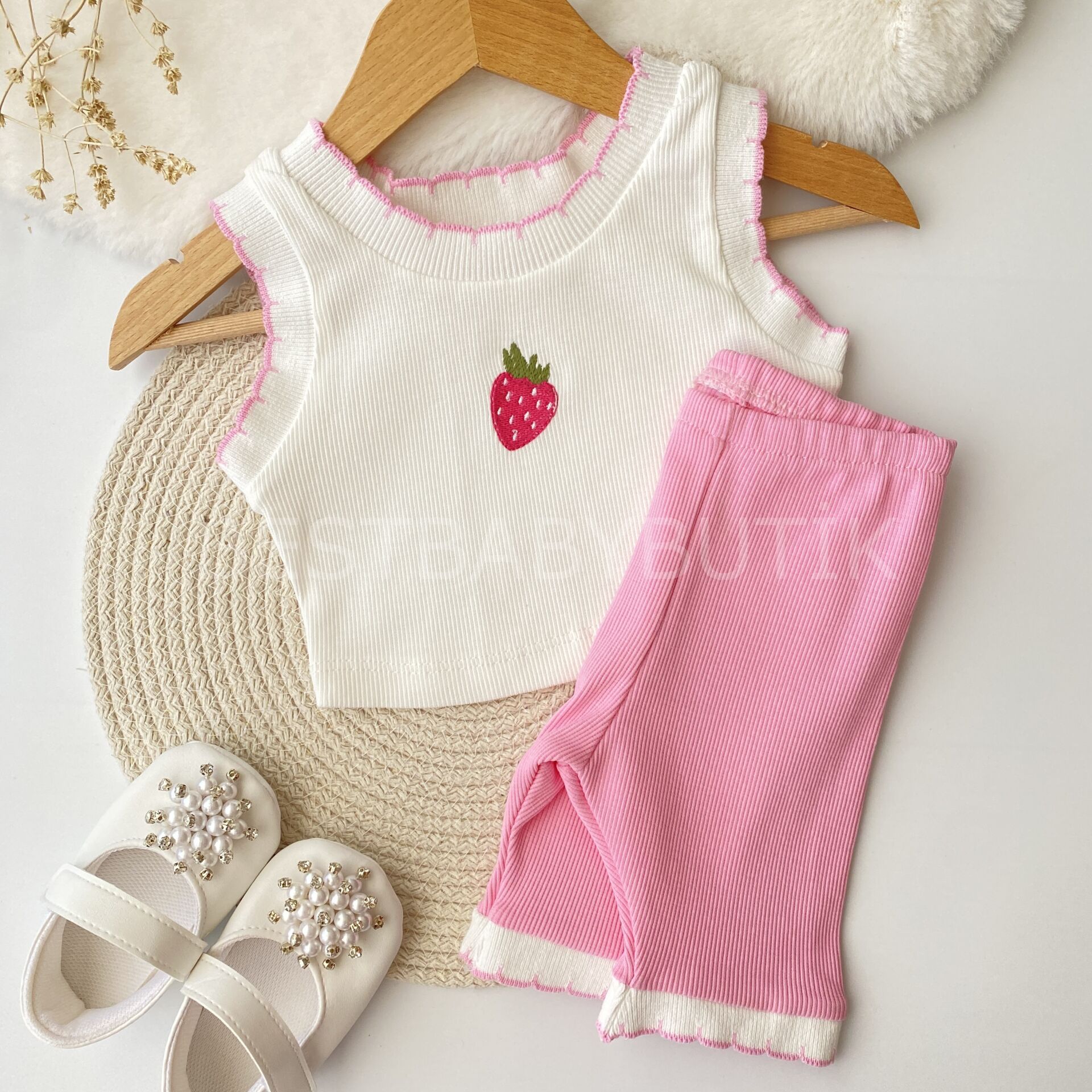 Çilek Nakışlı Crop Fitilli 2’Li Takım