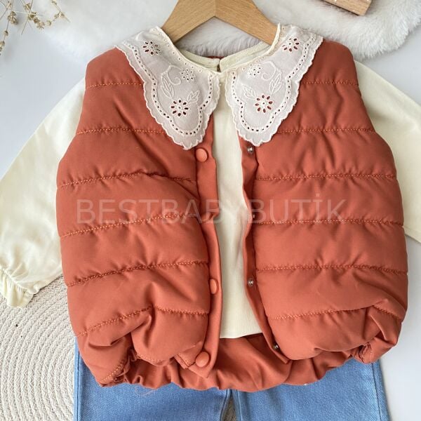 Fisto Yakalı Şişme Yelek Ve Kot Pantolonlu 3’Lü Takım