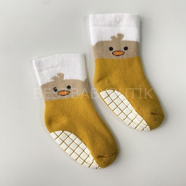 Civciv Desenli Kaydırmaz Havlu Çorap