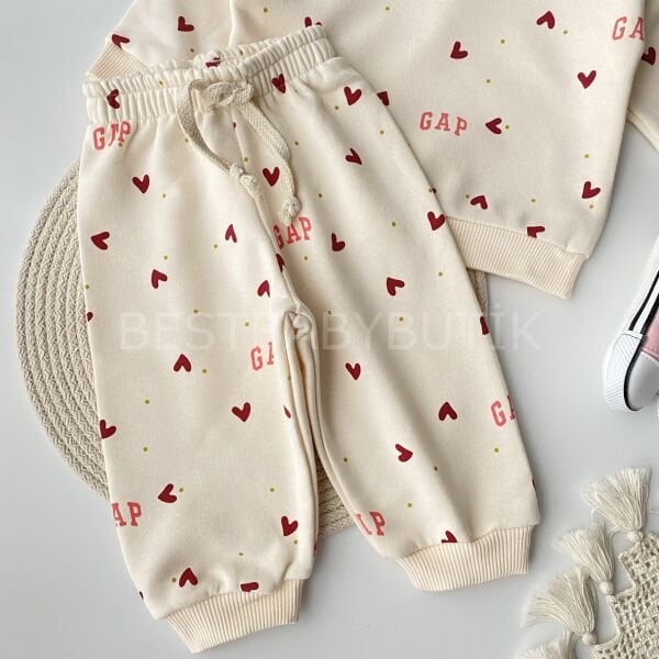 Premium GAP Yazılı Kalpli Eşofman Takımı