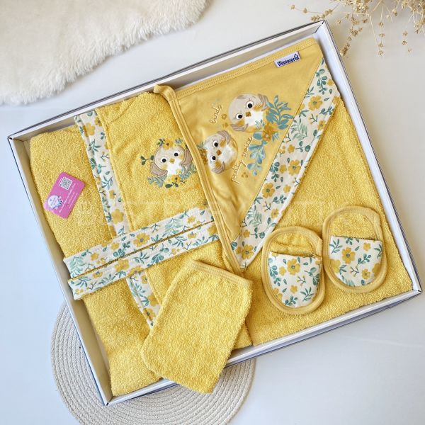 FLOWERS ÇİÇEKLİ VE KUŞ DETAYLI 4 PARÇA BORNOZ SETİ
