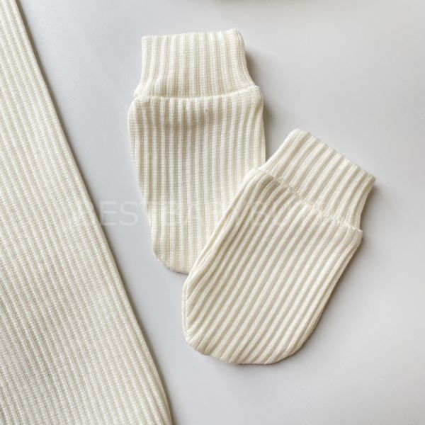 KUŞ İŞLEMELİ  DANTEL DETAYLI KAŞKORSE 5 PARÇA HASTANE ÇIKIŞI SETİ 0-3 AY