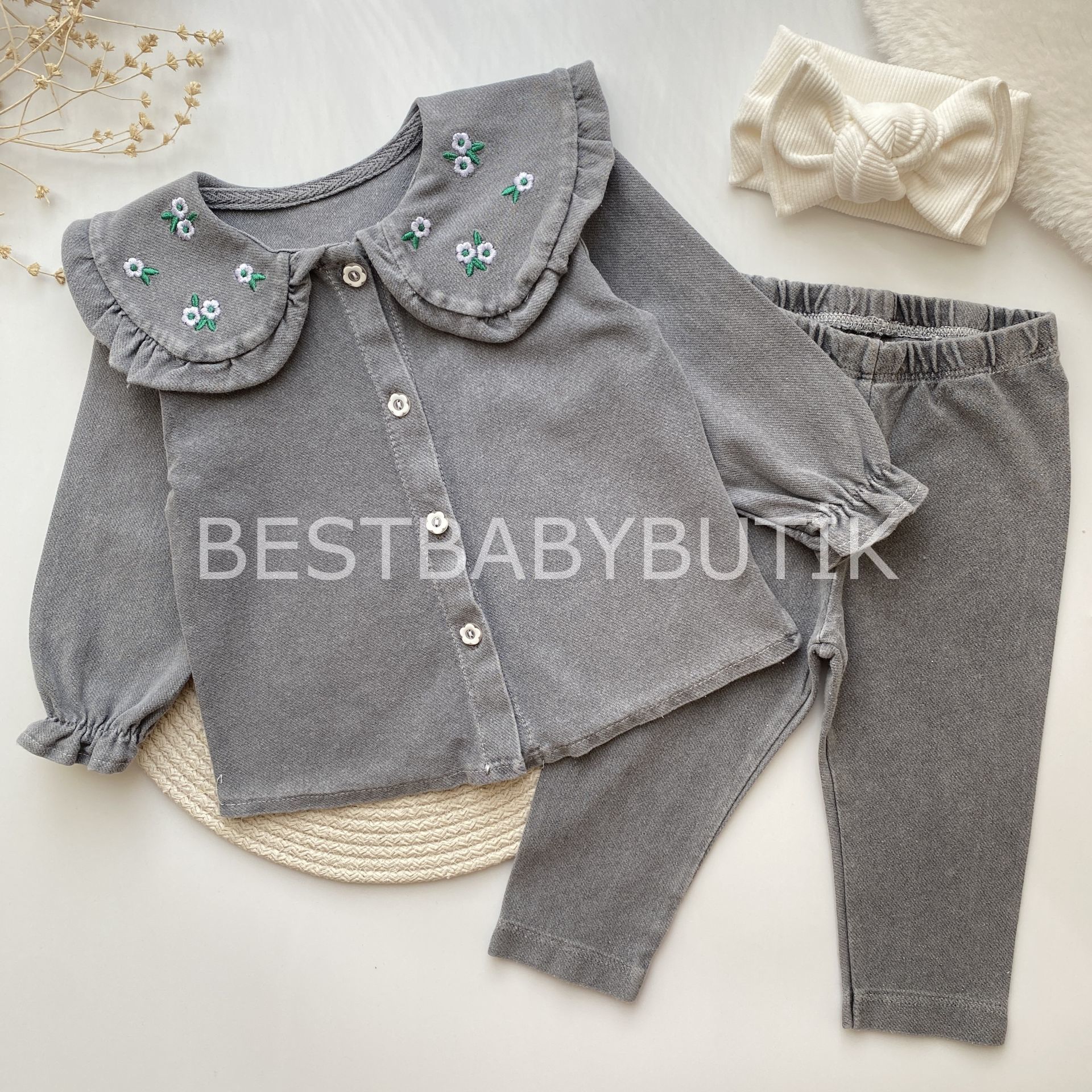 VİCTORİA ÇİÇEK NAKIŞLI BEBEK YAKA KOT 2’LI TAKIM