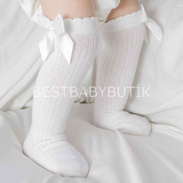 Fiyonklu Dizaltı Fitilli Uzun Çorap 1-2 YAŞ 1-2 YAŞLIK