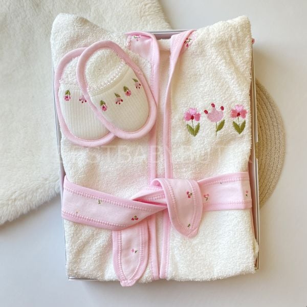 LALE İŞLEME DESENLİ 4 PARÇA BORNOZ SETİ