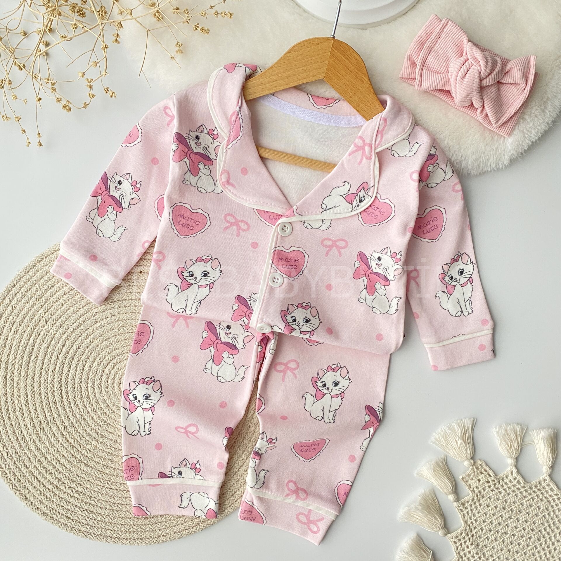 Kedicik Detaylı Gömlek Yaka Pijama Takımı